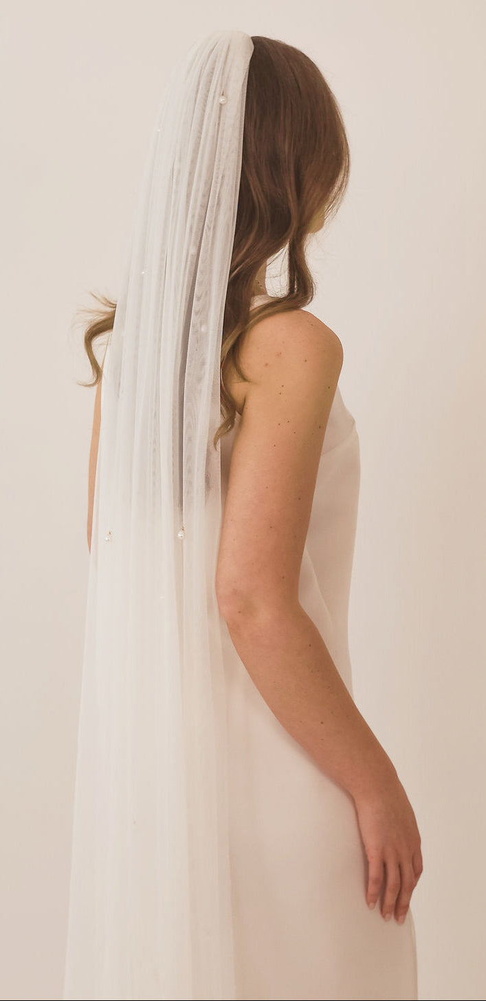 Aphrodite loves Ares Veil