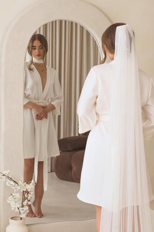 Aphrodite loves Ares Robe