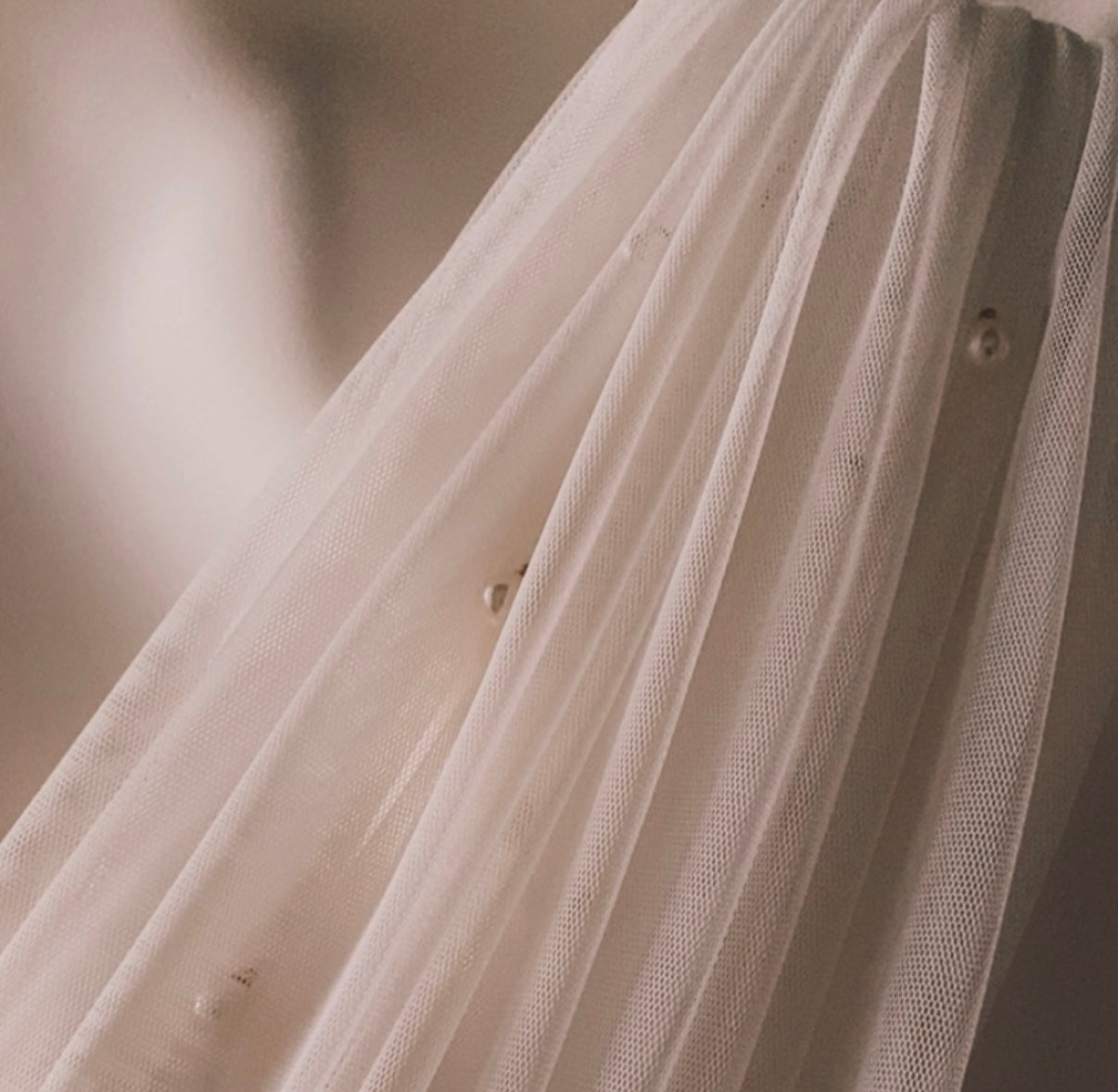 Aphrodite loves Ares Veil