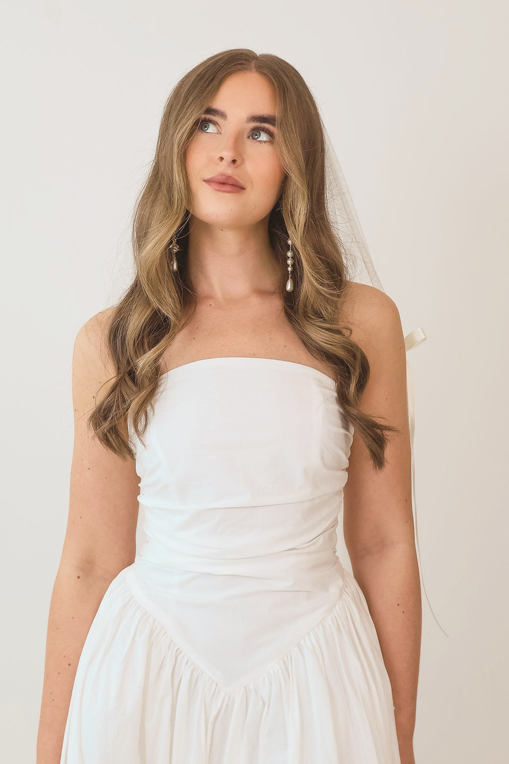 The cascading Ivory Ribbon Veil