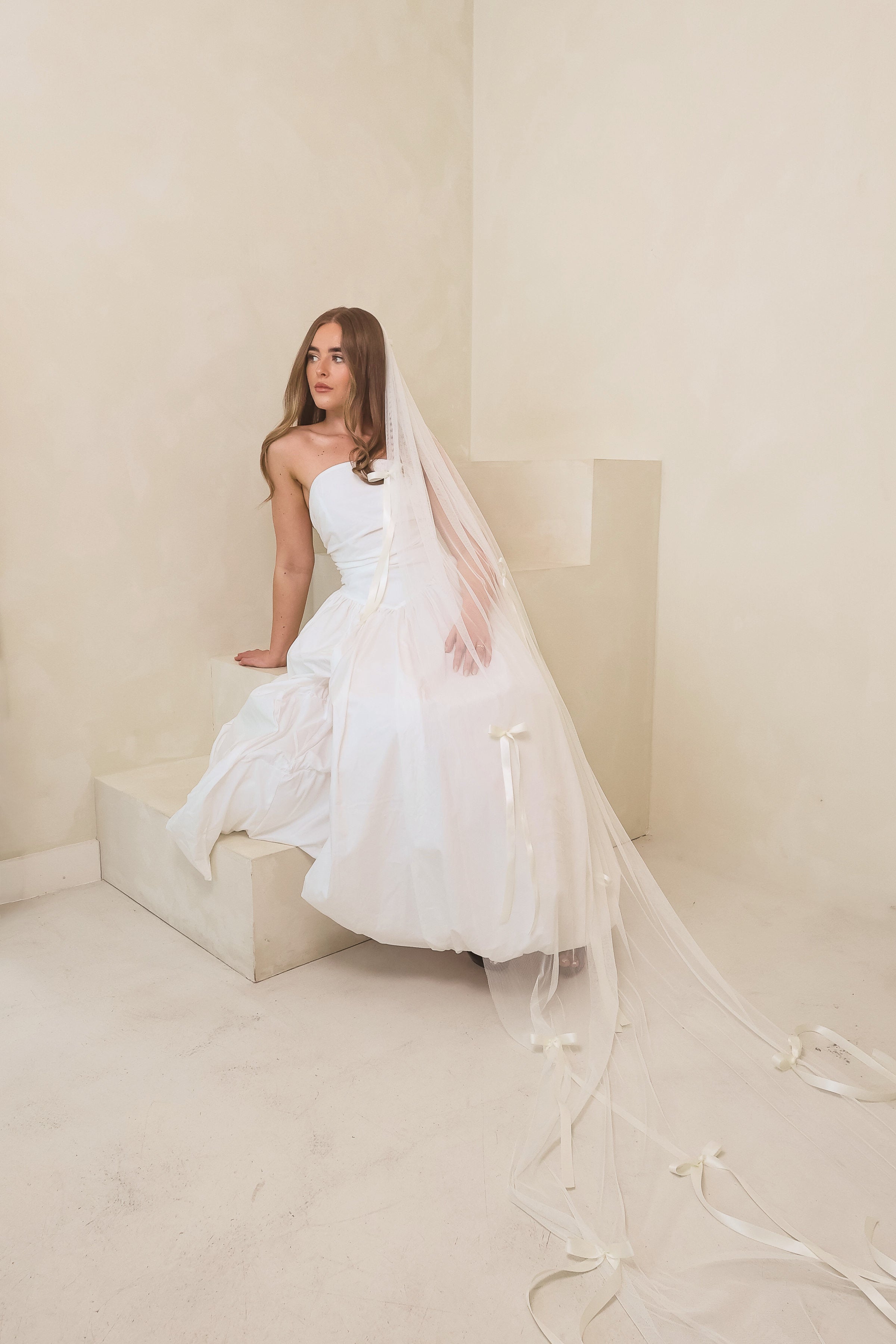 The cascading Ivory Ribbon Veil