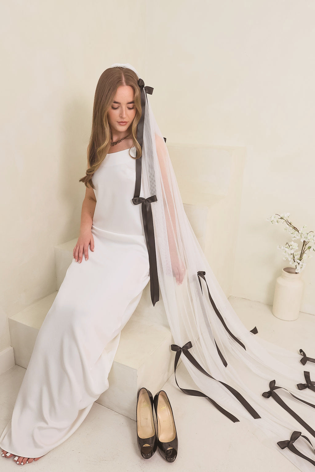 The Noir Ribbon Veil
