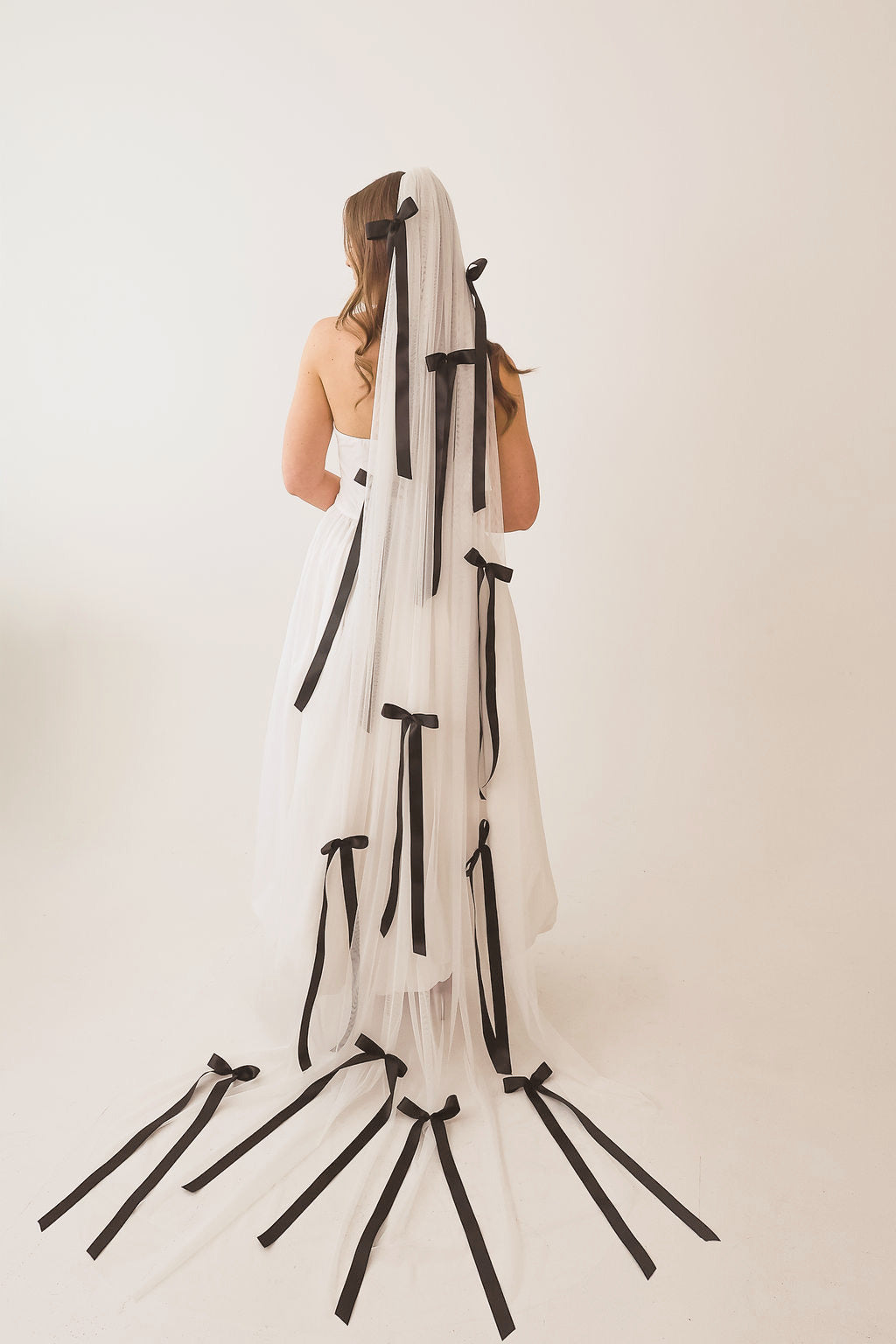 The Noir Ribbon Veil